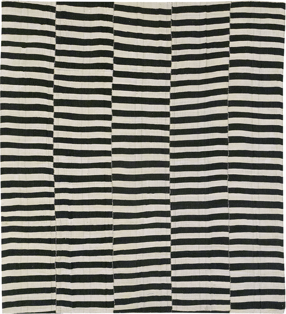 Vintage Persian Flatweave Kilim Room Size Carpet, No.30459 - Gss