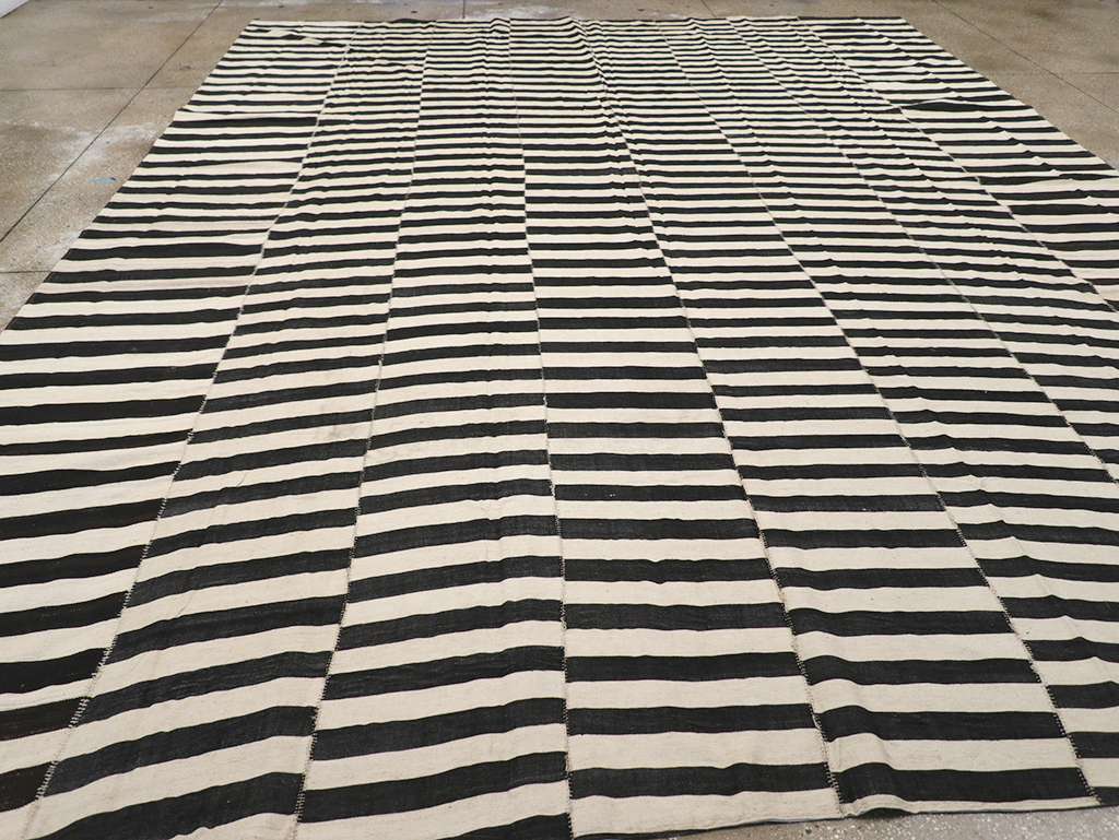 Vintage Persian Flatweave Kilim Large Room Size Carpet, No.30460 - Gss