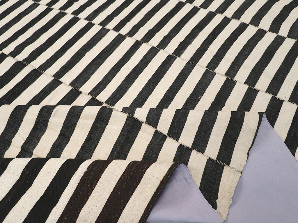 Vintage Persian Flatweave Kilim Large Room Size Carpet, No.30460 - Gss