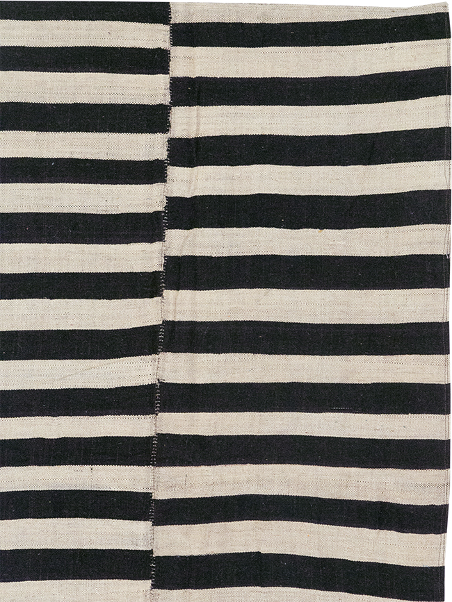 Vintage Persian Flatweave Kilim Small Room Size Carpet, No.30462 - Gss