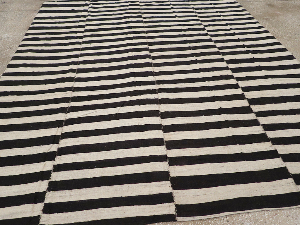 Vintage Persian Flatweave Kilim Small Room Size Carpet, No.30462 - Gss