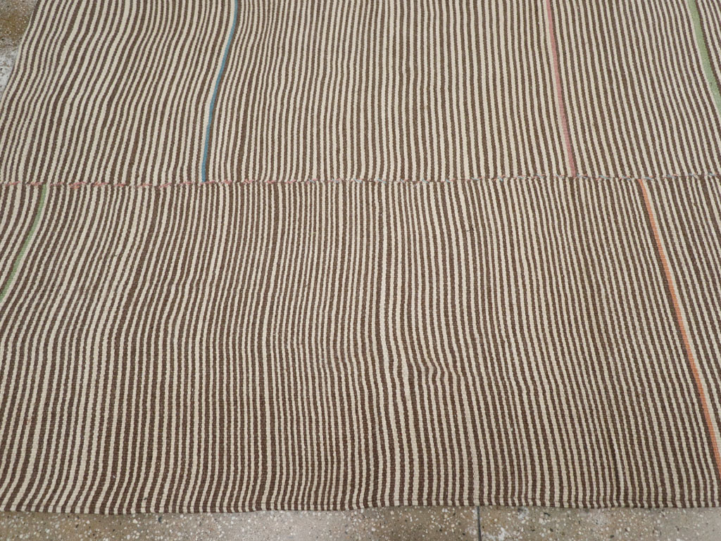 Contemporary Persian Flatweave Kilim Room Size Carpet, No.30466 - Gss
