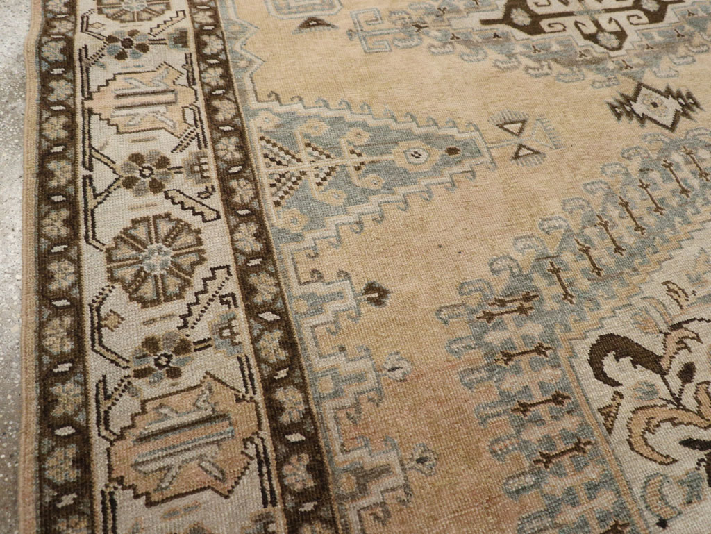 Vintage Persian Veece Accent Carpet, No.30478 - Gss