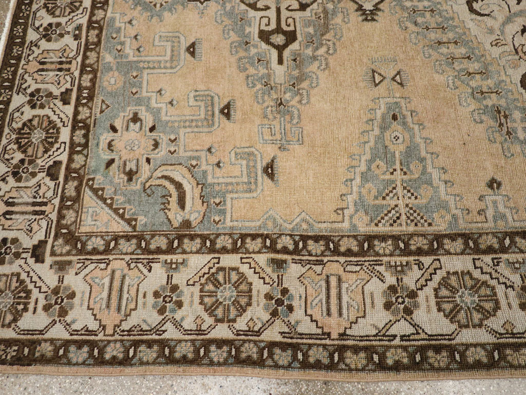 Vintage Persian Veece Accent Carpet, No.30478 - Gss