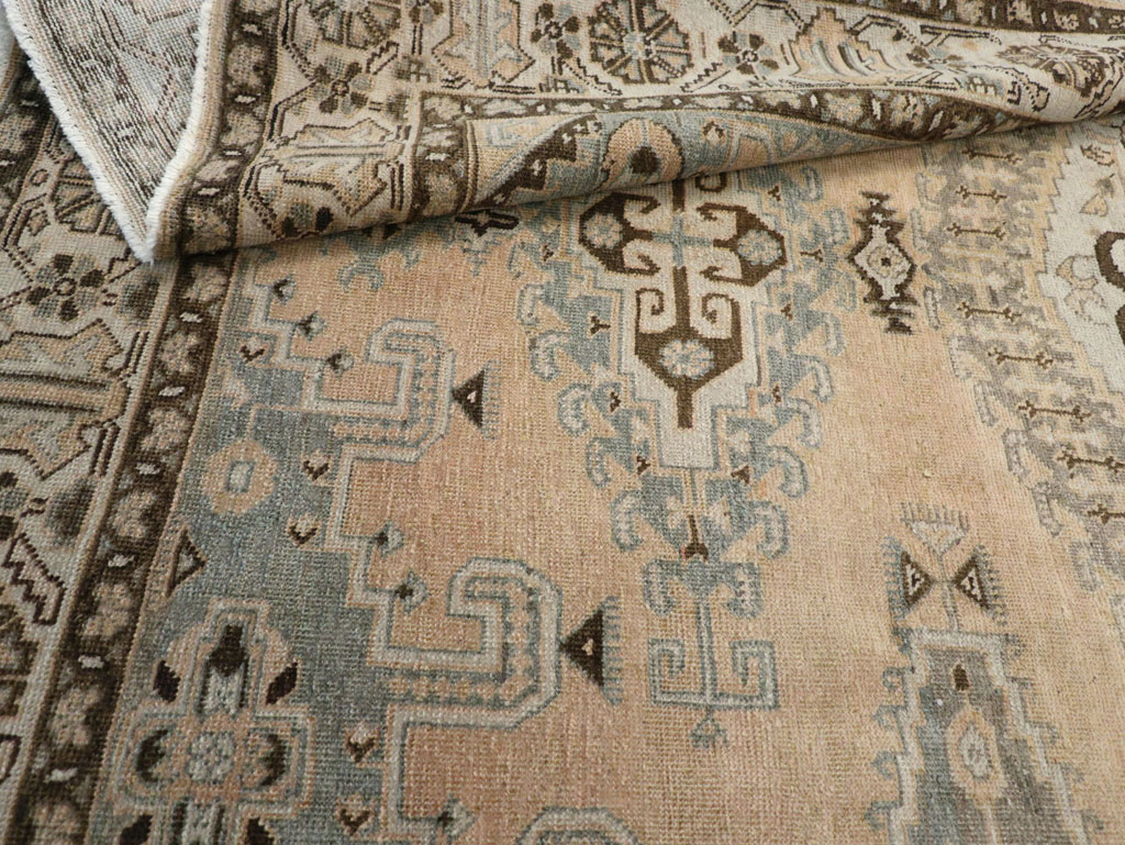 Vintage Persian Veece Accent Carpet, No.30478 - Gss