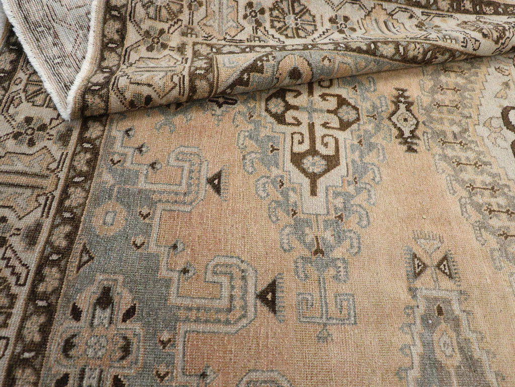 Vintage Persian Veece Accent Carpet, No.30478 - Gss
