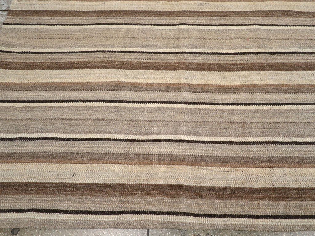 Contemporary Turkish Flatweave Kilim Room Size Carpet, No.30510 - Gss