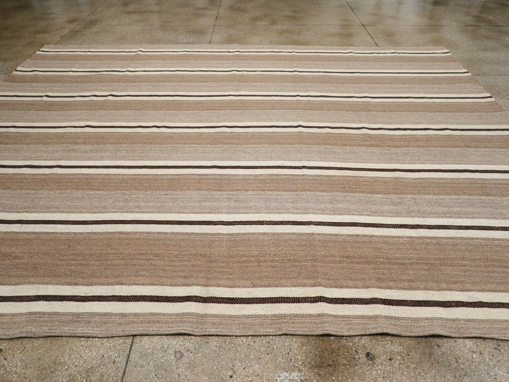 Contemporary Turkish Flatweave Kilim Room Size Carpet, No.30511 - Gss