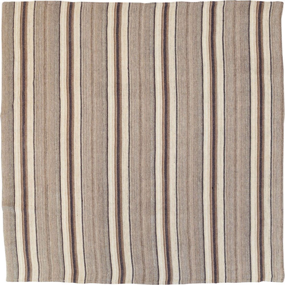 Contemporary Turkish Flatweave Kilim Square Room Size Carpet, No.30512 - Gss