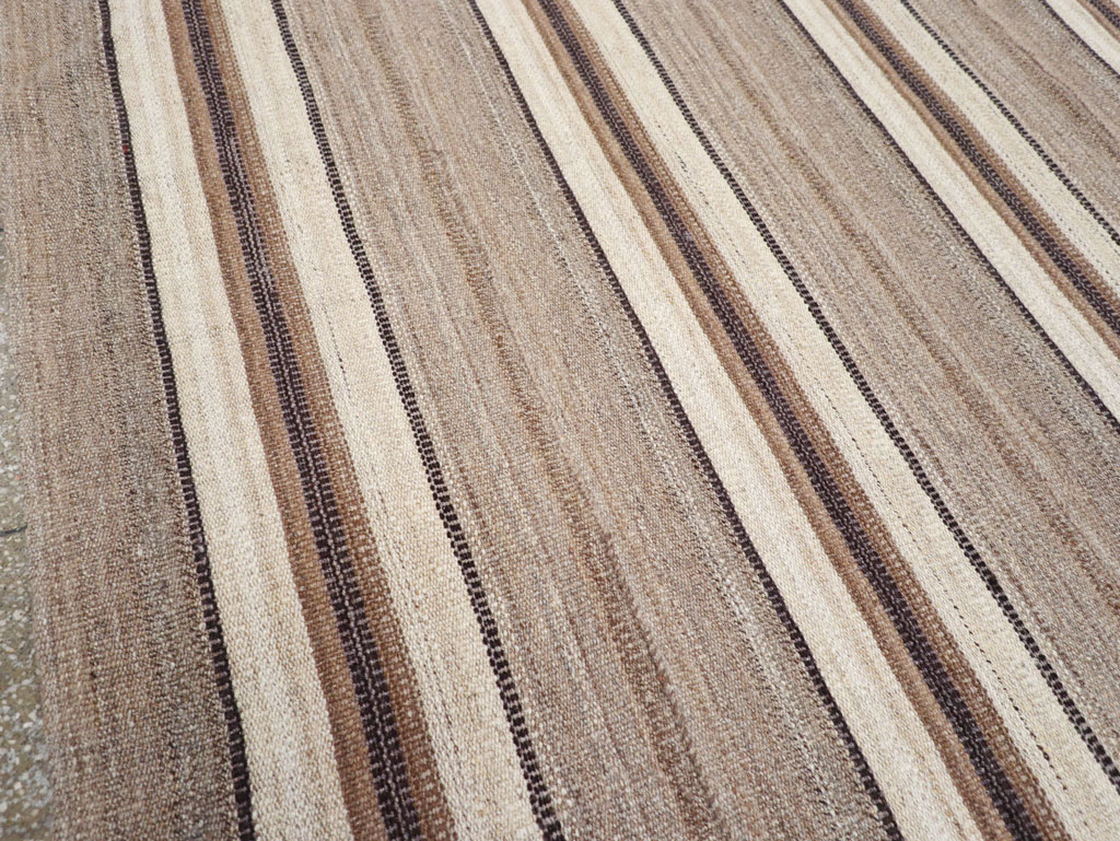 Contemporary Turkish Flatweave Kilim Square Room Size Carpet, No.30512 - Gss