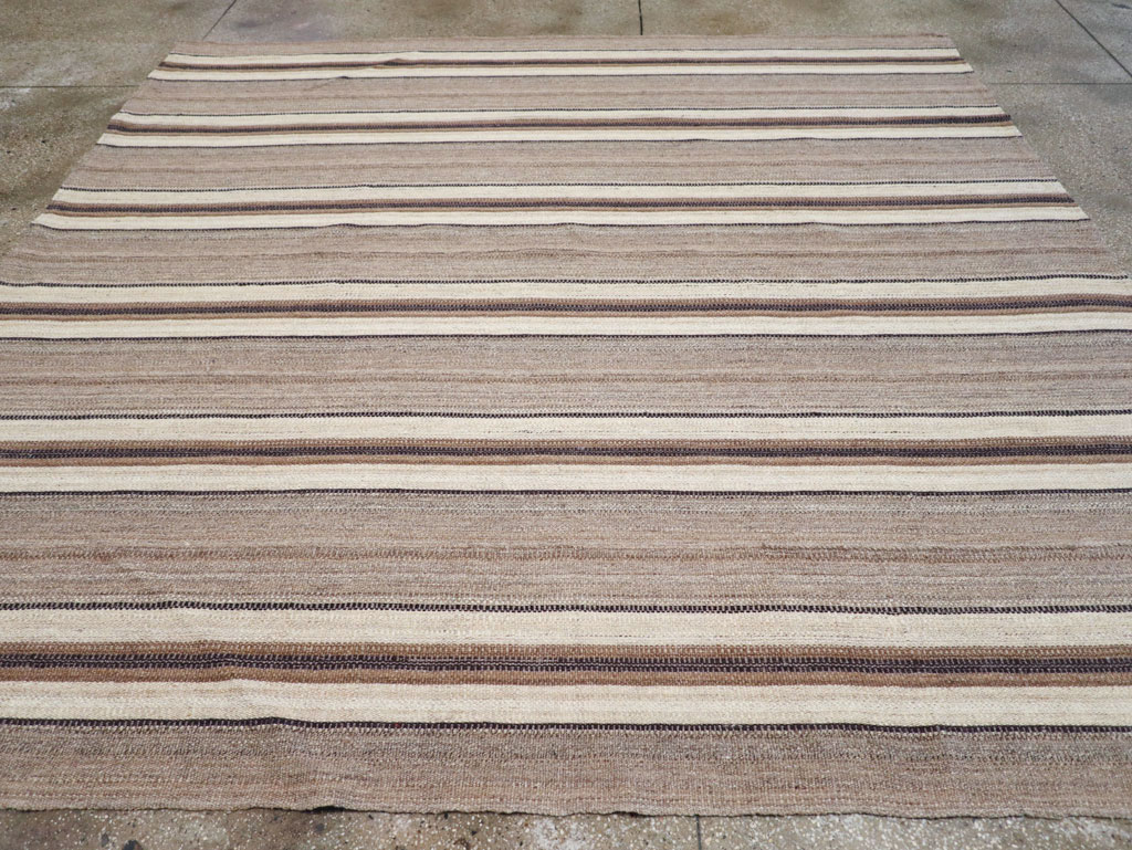 Contemporary Turkish Flatweave Kilim Square Room Size Carpet, No.30512 - Gss