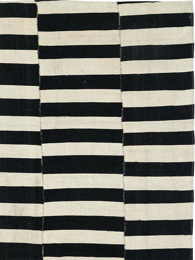 Modern Persian Flatweave Kilim Gallery Carpet, No.30517 - Gss