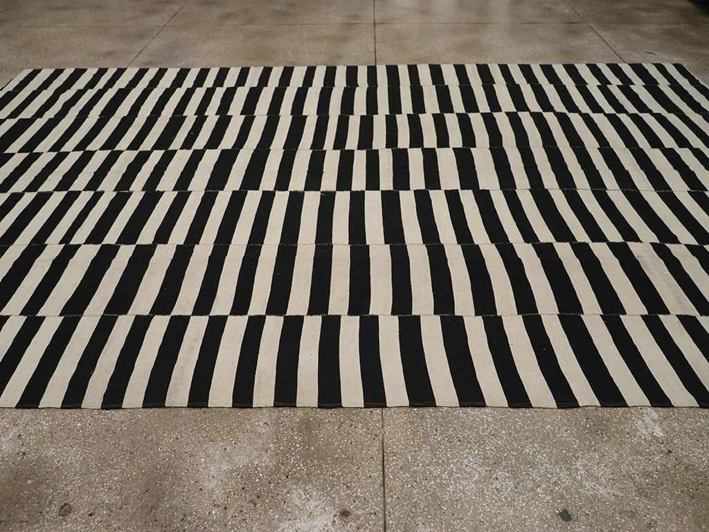 Modern Persian Flatweave Kilim Room Size Carpet, No.30517 - Gss