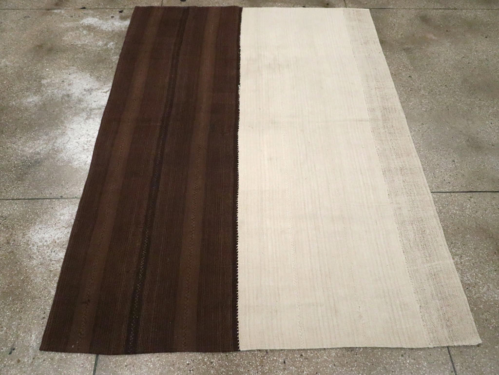 Tribal Mid-20th Century Turkish Flatweave Kilim, No.30529 - Gss