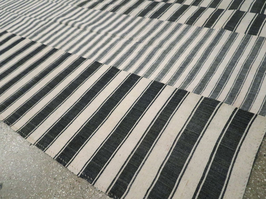 Vintage Turkish Flatweave Kilim Room Size Carpet, No.30530 - Gss