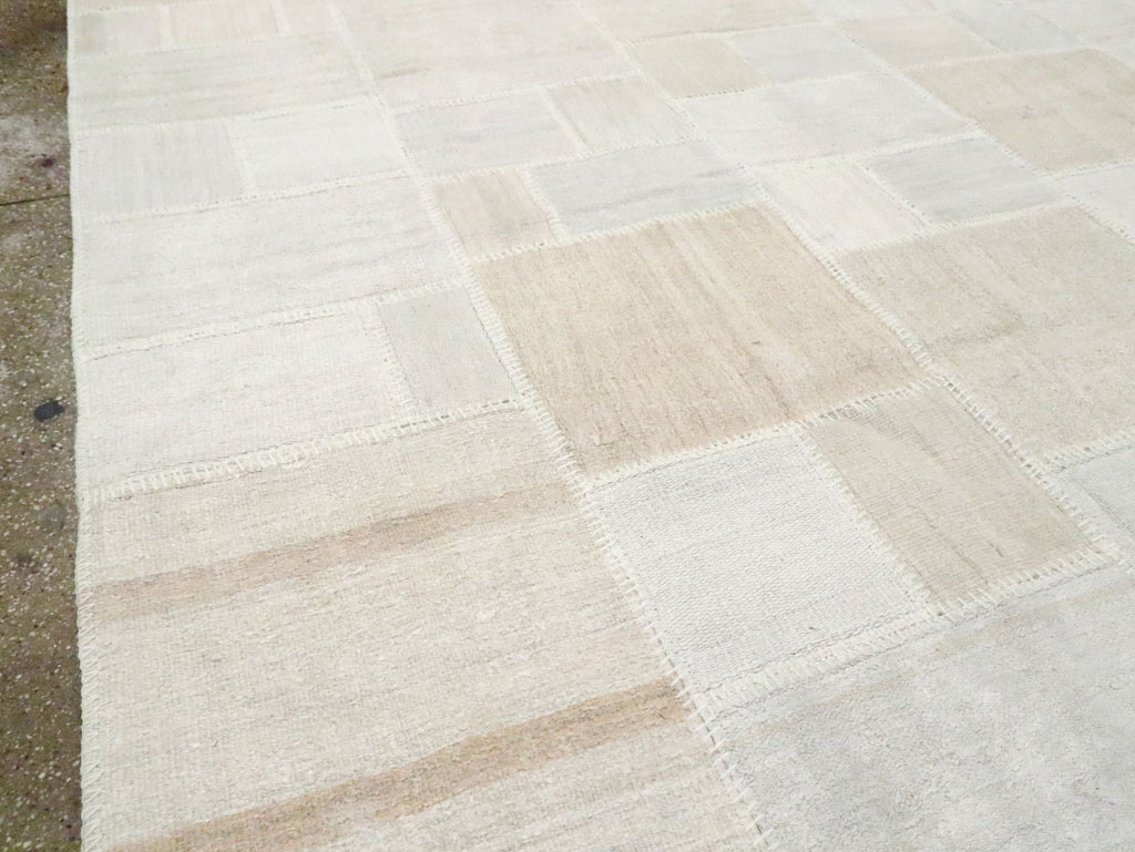 Modern Turkish Flatweave Kilim Room Size Carpet, No.30578 - Gss