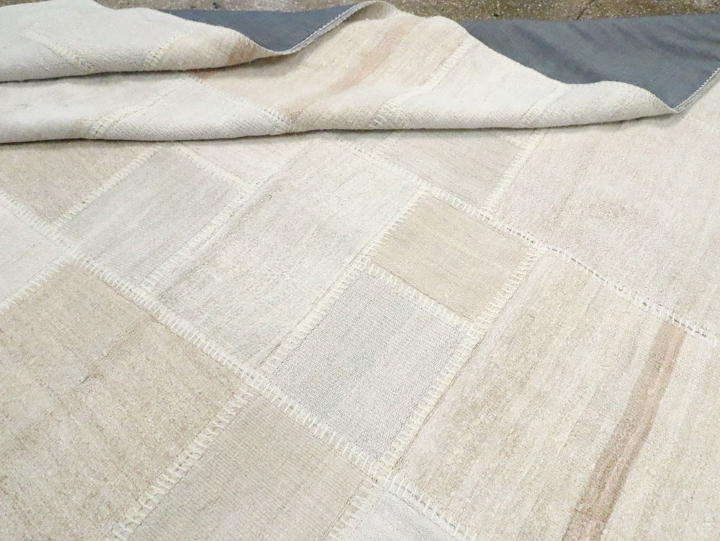 Modern Turkish Flatweave Kilim Room Size Carpet, No.30578 - Gss