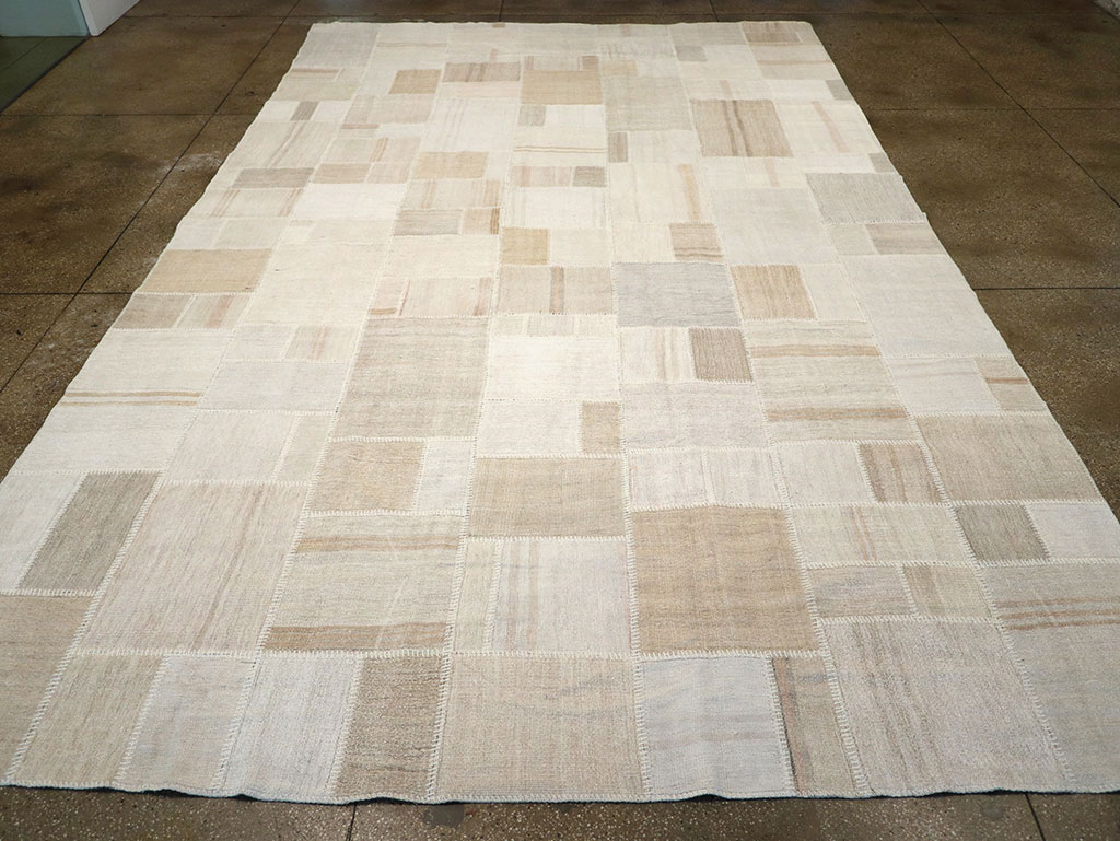Modern Turkish Flatweave Kilim, No.30579 - Gss