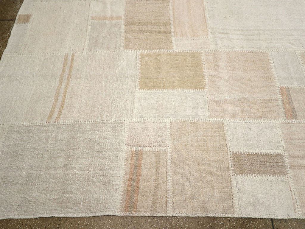 Modern Turkish Flatweave Kilim, No.30579 - Gss