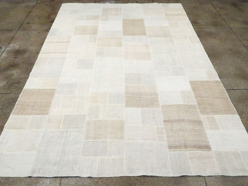 Modern Turkish Flatweave Kilim Room Size Carpet, No.30582 - Gss
