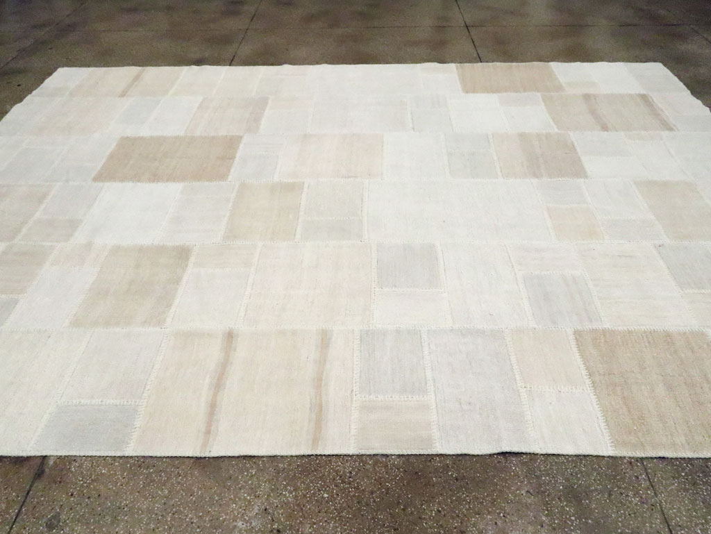 Modern Turkish Flatweave Kilim Room Size Carpet, No.30582 - Gss