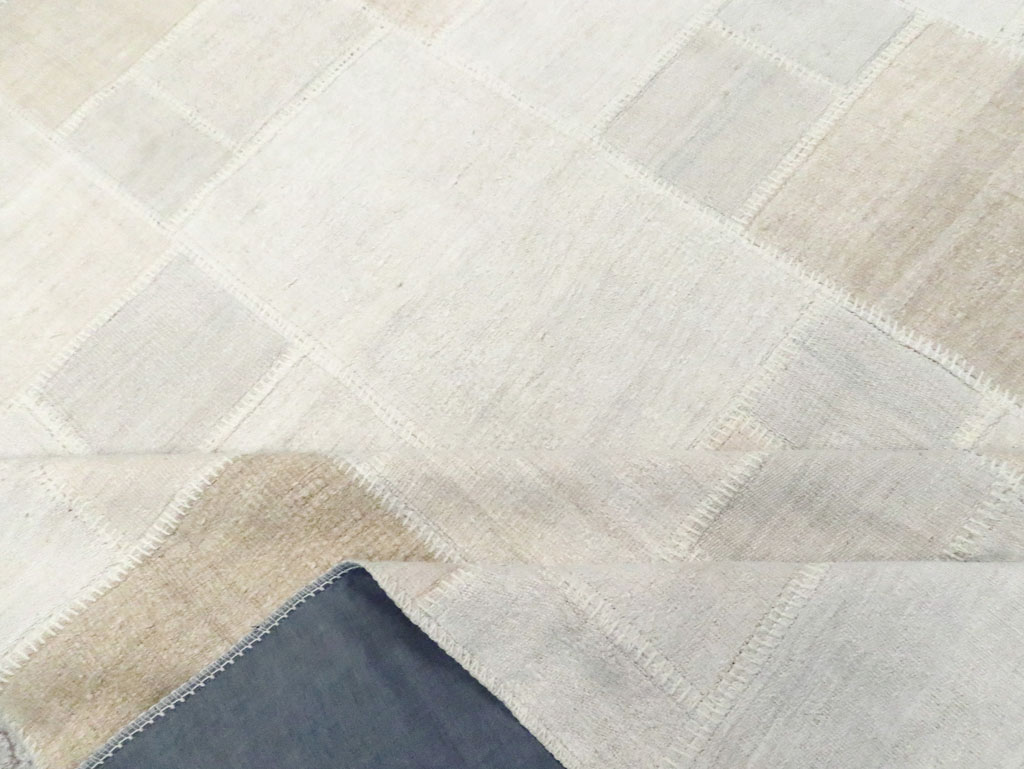 Modern Turkish Flatweave Kilim Room Size Carpet, No.30582 - Gss