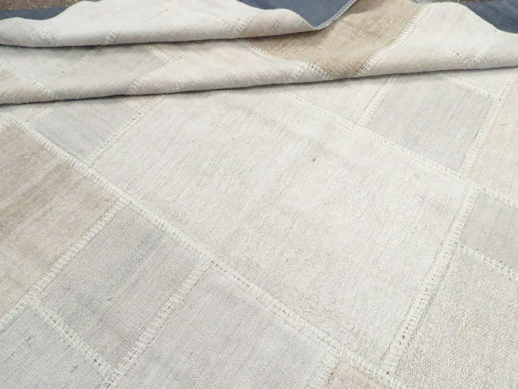 Modern Turkish Flatweave Kilim Room Size Carpet, No.30582 - Gss