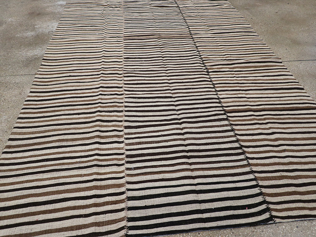 Vintage Persian Flatweave Kilim Room Size Carpet, No.30639 - Gss