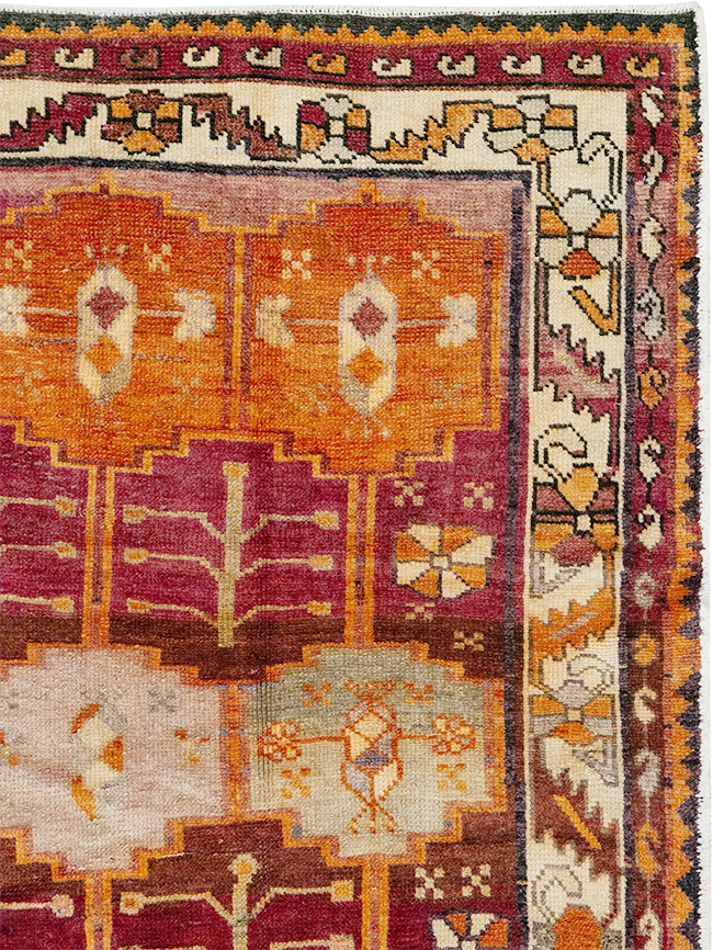 Vintage Persian Lori Gallery Rug, No.30664 - Gss