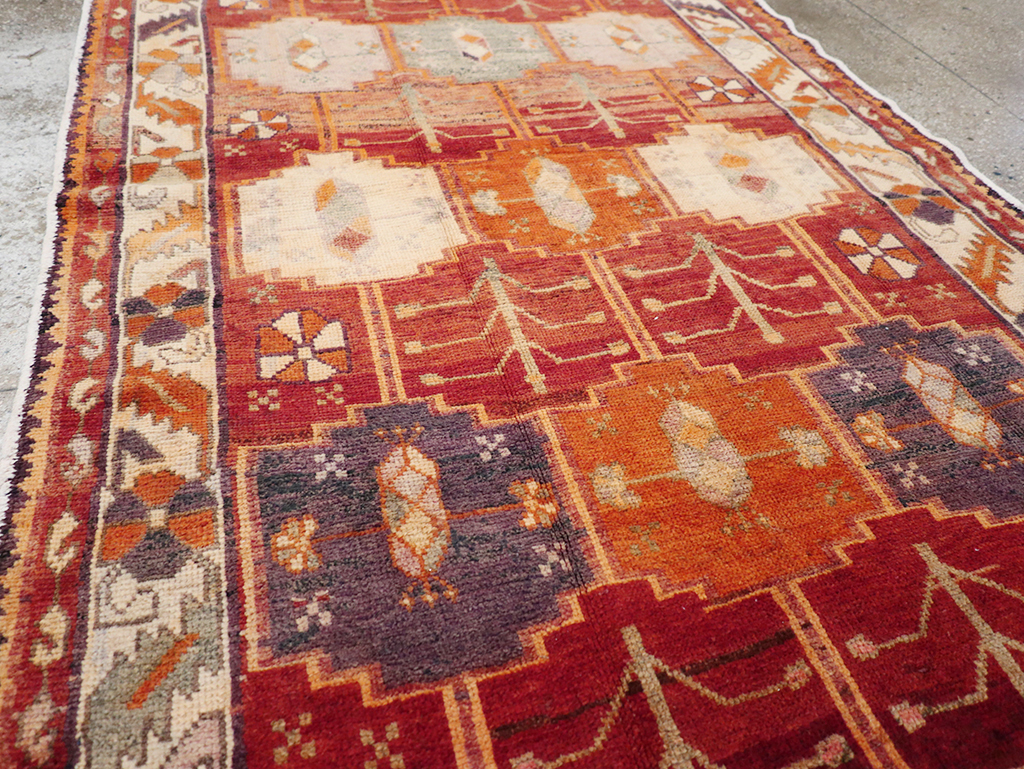 Vintage Persian Lori Gallery Rug, No.30664 - Gss