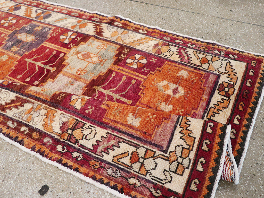 Vintage Persian Lori Gallery Rug, No.30664 - Gss