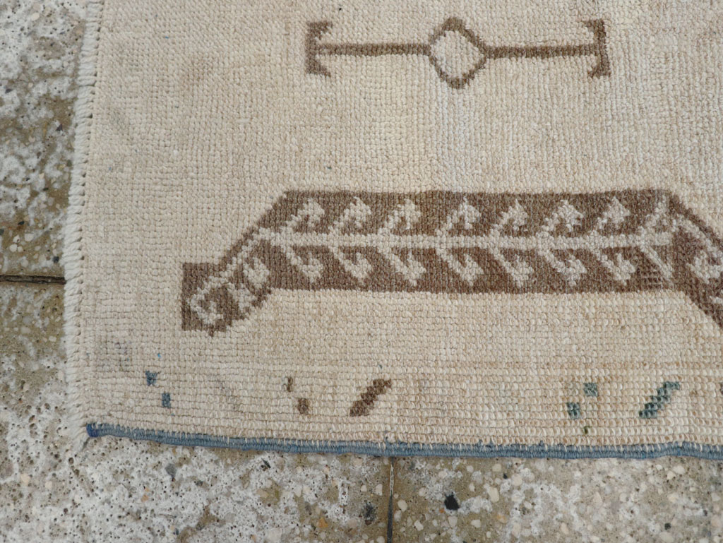 Vintage Turkish Anatolian Throw Rug, No.30674 - Gss