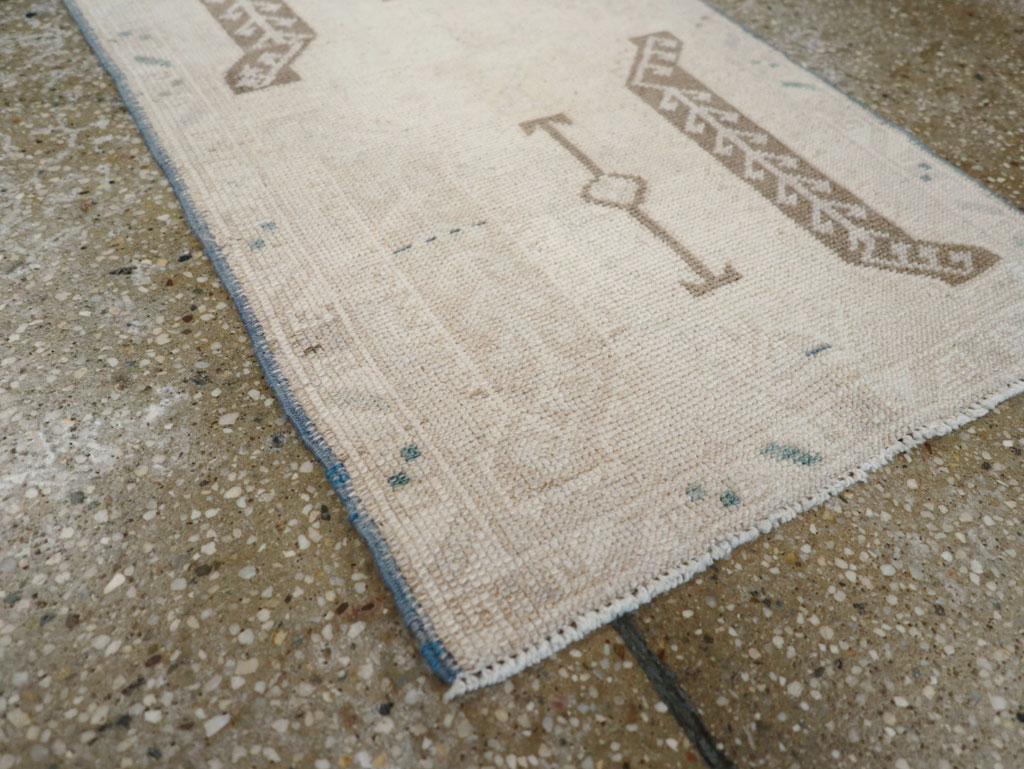 Vintage Turkish Anatolian Throw Rug, No.30674 - Gss