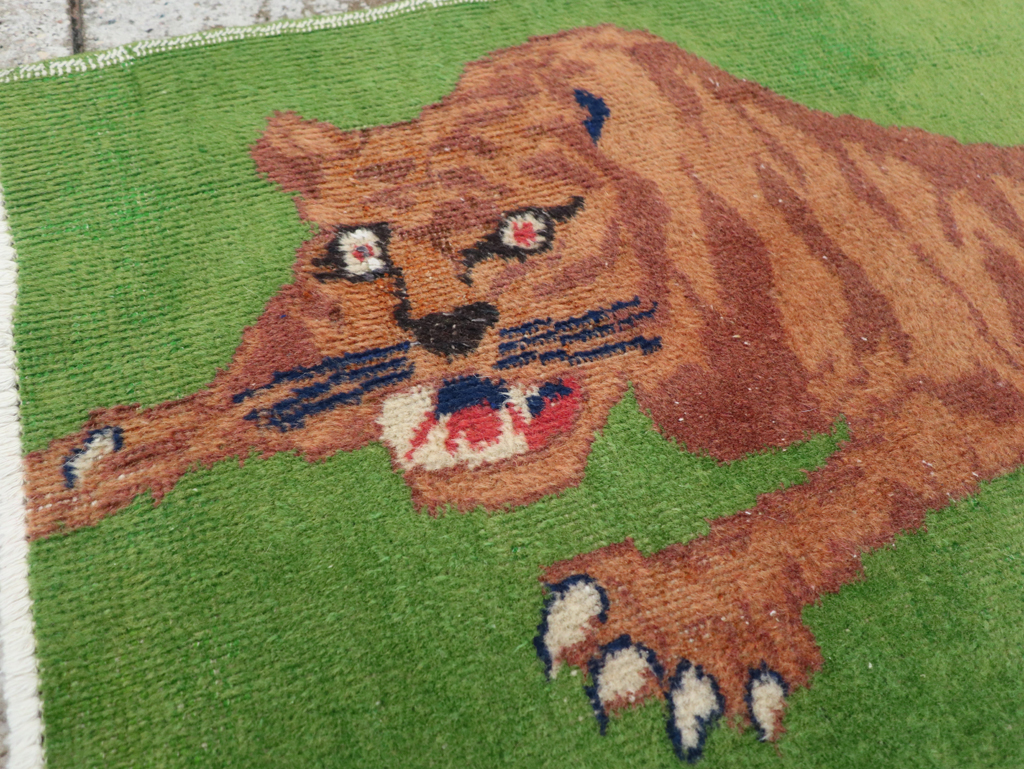 Vintage Turkish Anatolian Pictorial Throw Rug, No.30723 - Gss