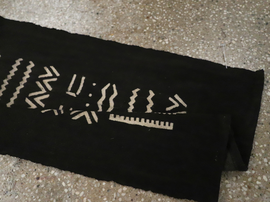 Vintage Indonesian Textile Runner, No.30726 - Gss