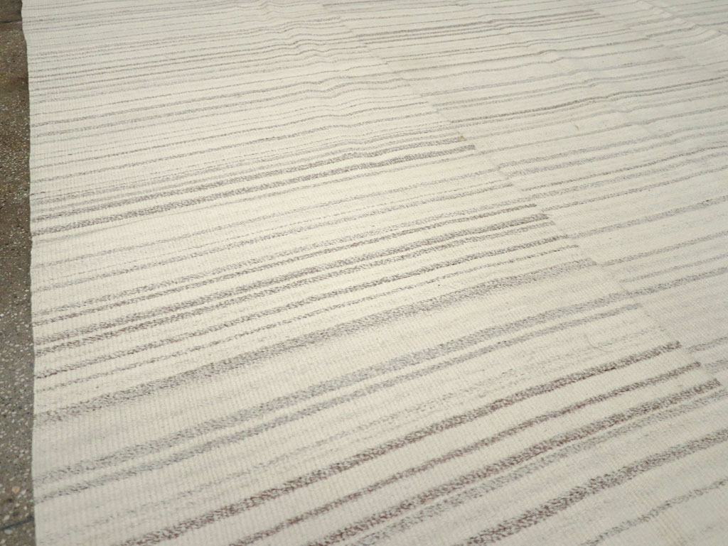 Modern Turkish Flatweave Room Size Carpet, No.30749 - Gss