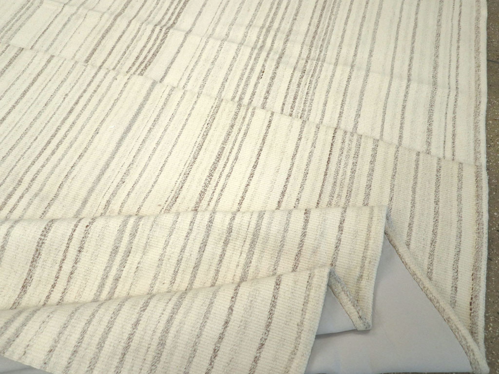 Modern Turkish Flatweave Room Size Carpet, No.30750 - Gss