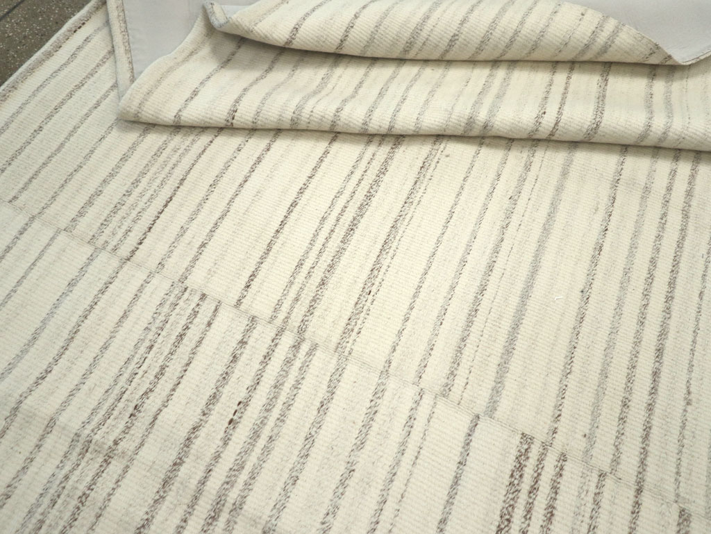 Modern Turkish Flatweave Room Size Carpet, No.30750 - Gss