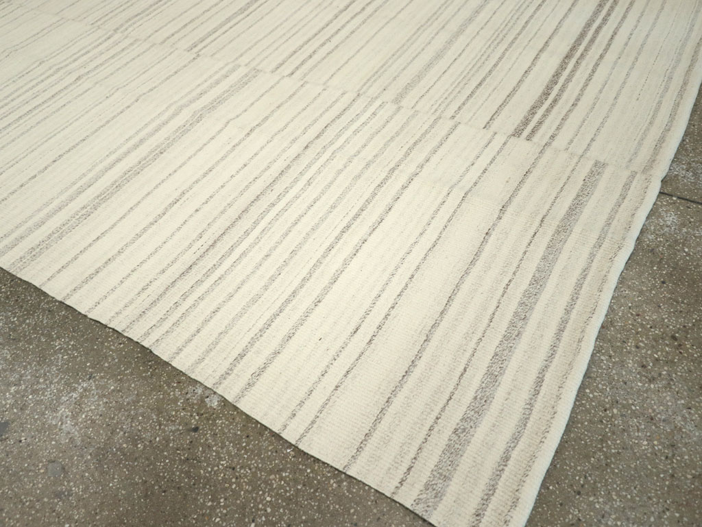 Modern Turkish Flatweave Room Size Carpet, No.30751 - Gss