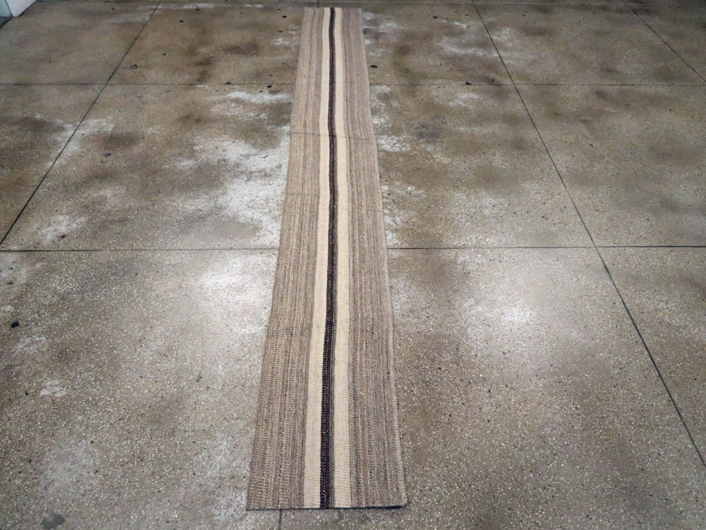 Modern Turkish Flatweave Kilim Runner, No.30769 - Gss