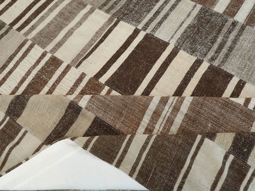 Modern Turkish Flatweave Room Size Carpet, No.30787 - Gss