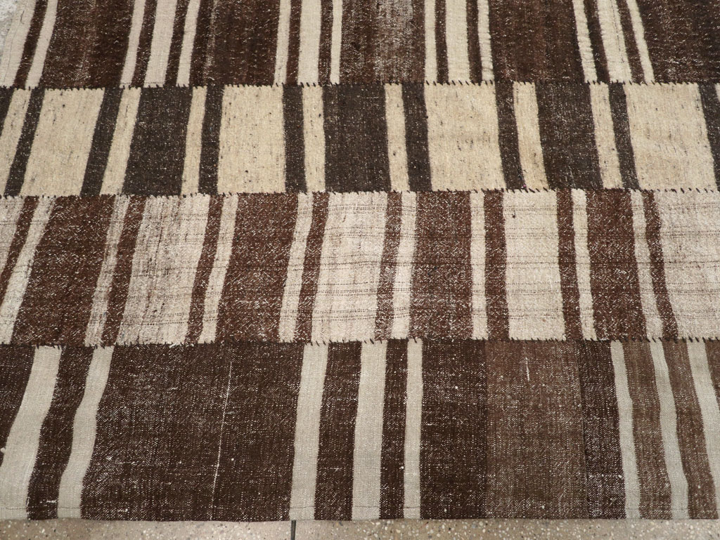 Modern Turkish Flatweave Room Size Carpet, No.30788 - Gss