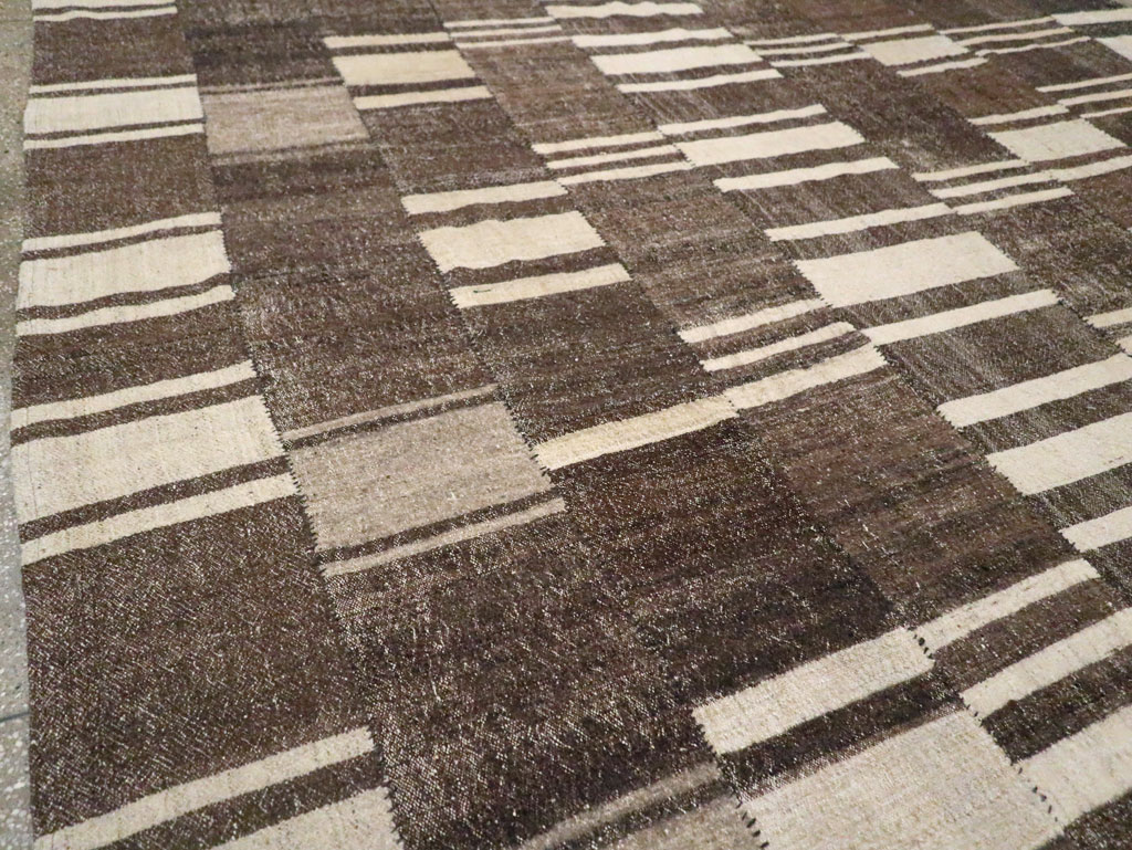 Modern Turkish Flatweave Kilim, No.30789 - Gss