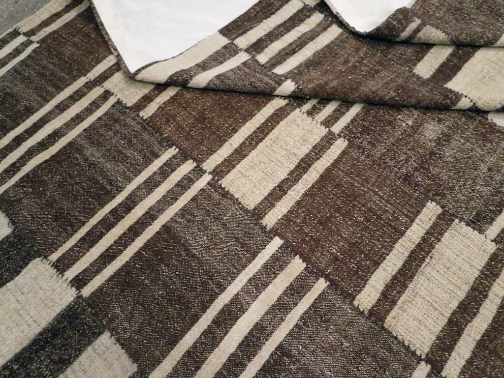 Modern Turkish Flatweave Kilim, No.30789 - Gss