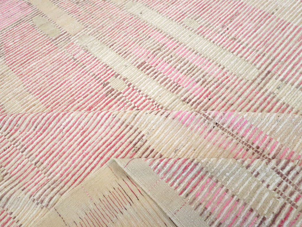 Modern Turkish Large Carpet, No.30809 - Gss