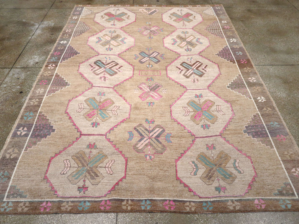 Vintage Turkish Anatolian Room Size Carpet, No.30816 - Gss