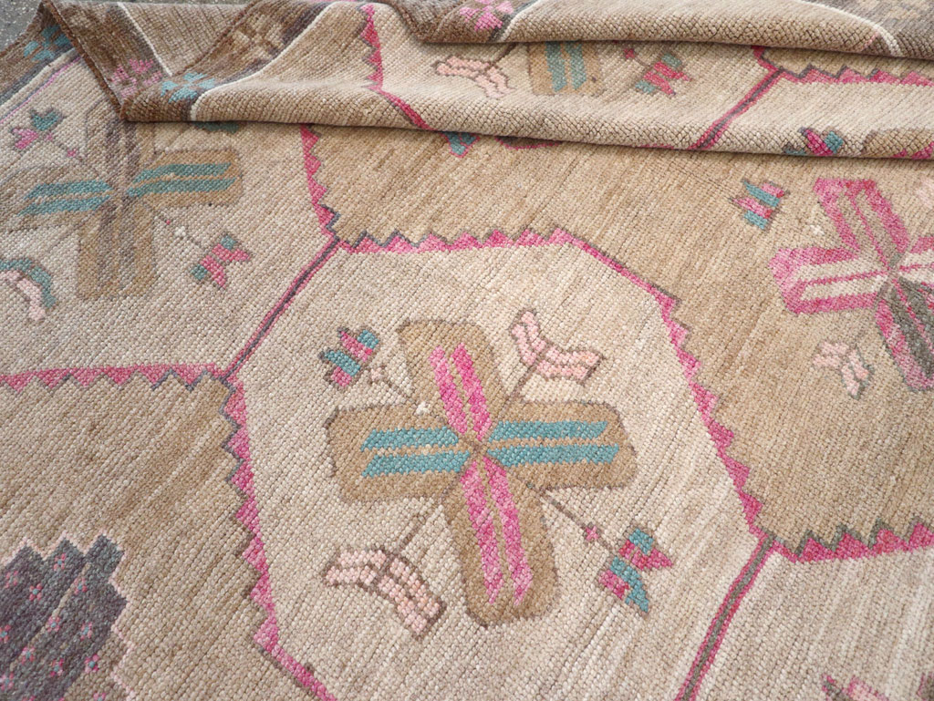 Vintage Turkish Anatolian Room Size Carpet, No.30816 - Gss