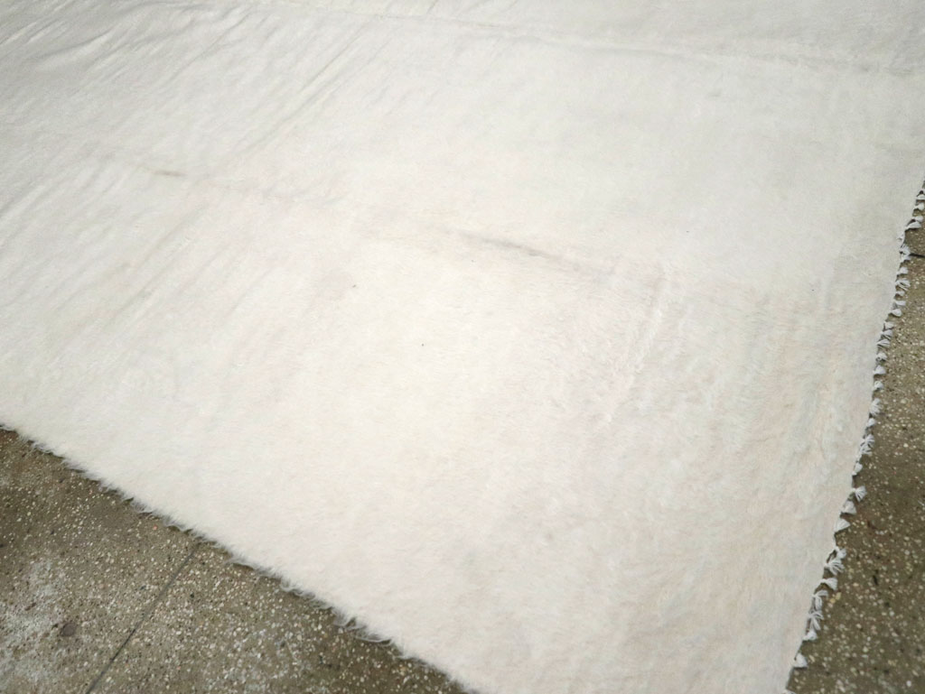 Contemporary Turkish Mohair Room Size Carpet, No.30822 - Gss