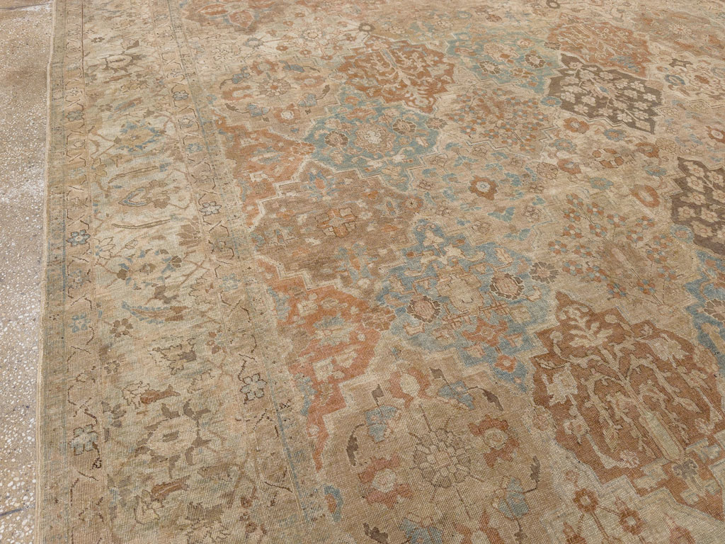 Antique Persian Tabriz Room Size Carpet, No.30840 - Gss