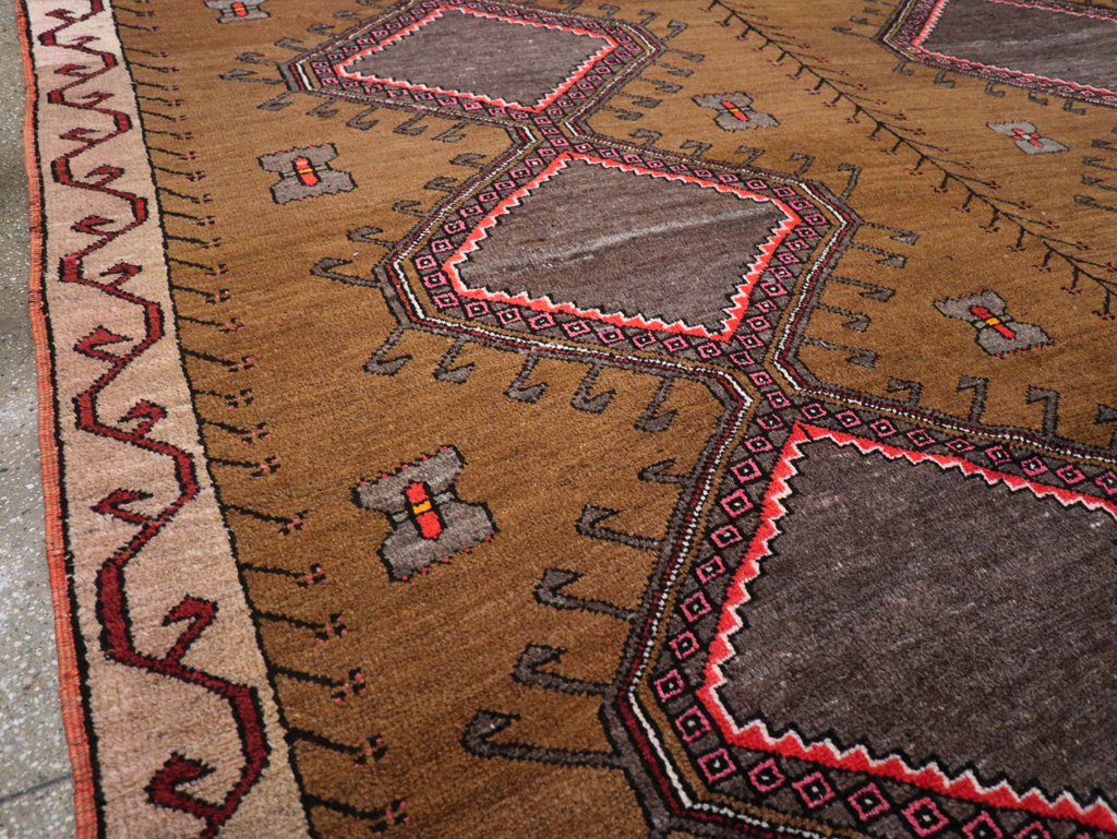 Vintage Turkish Anatolian Tribal Room Size Carpet, No.30851 - Gss